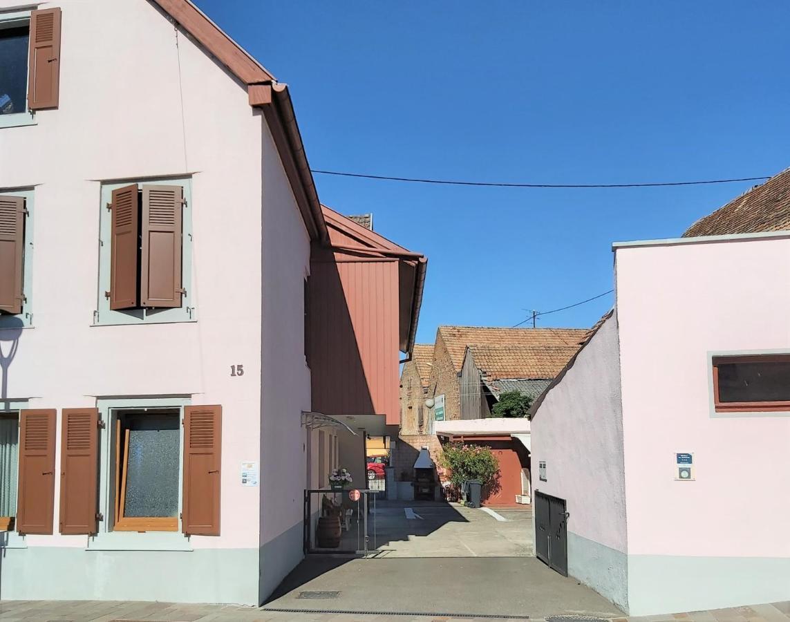 Location-Meuble Apartment Issenheim Exterior photo